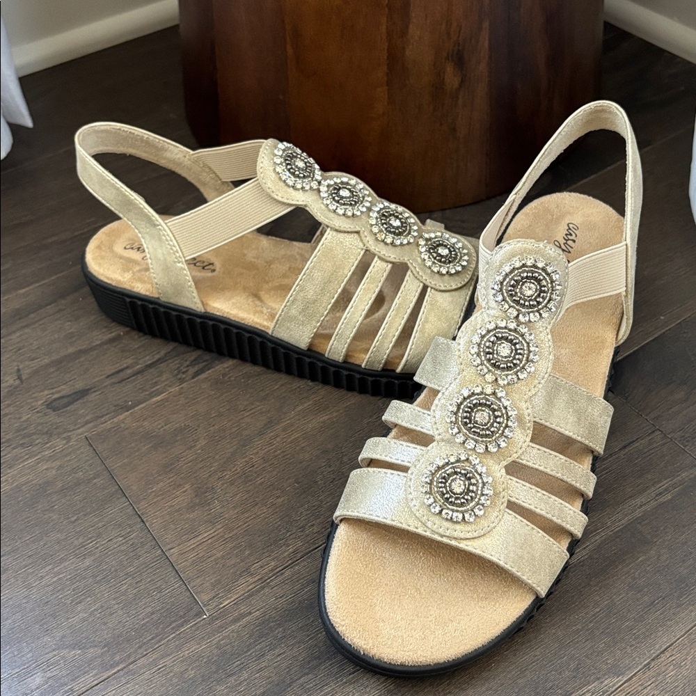 Easy Street Comfort Wave Samira Ornamented,padded insole,elastic strap, flexible